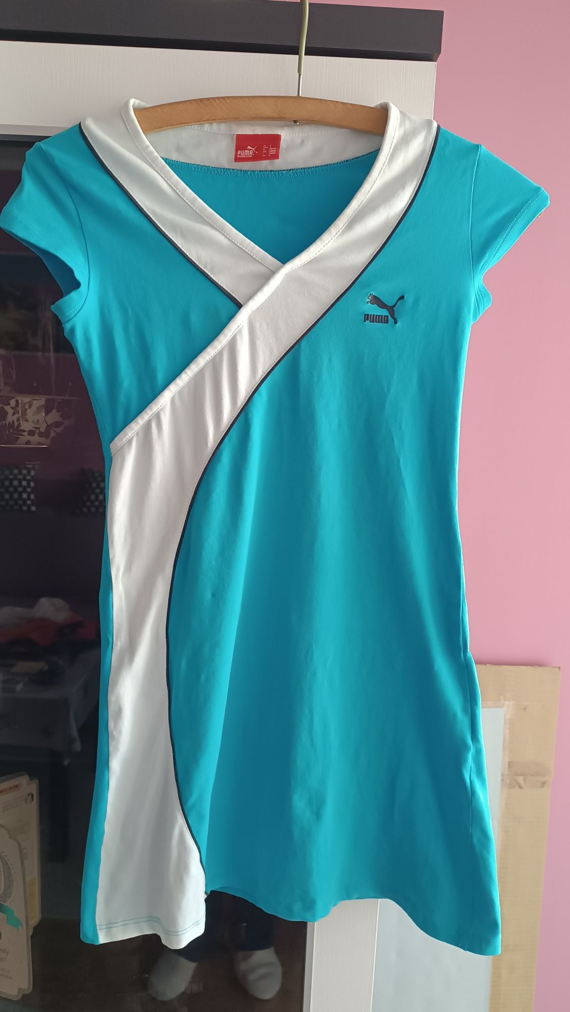 Sukienka sportowa Puma z 90%bawełny