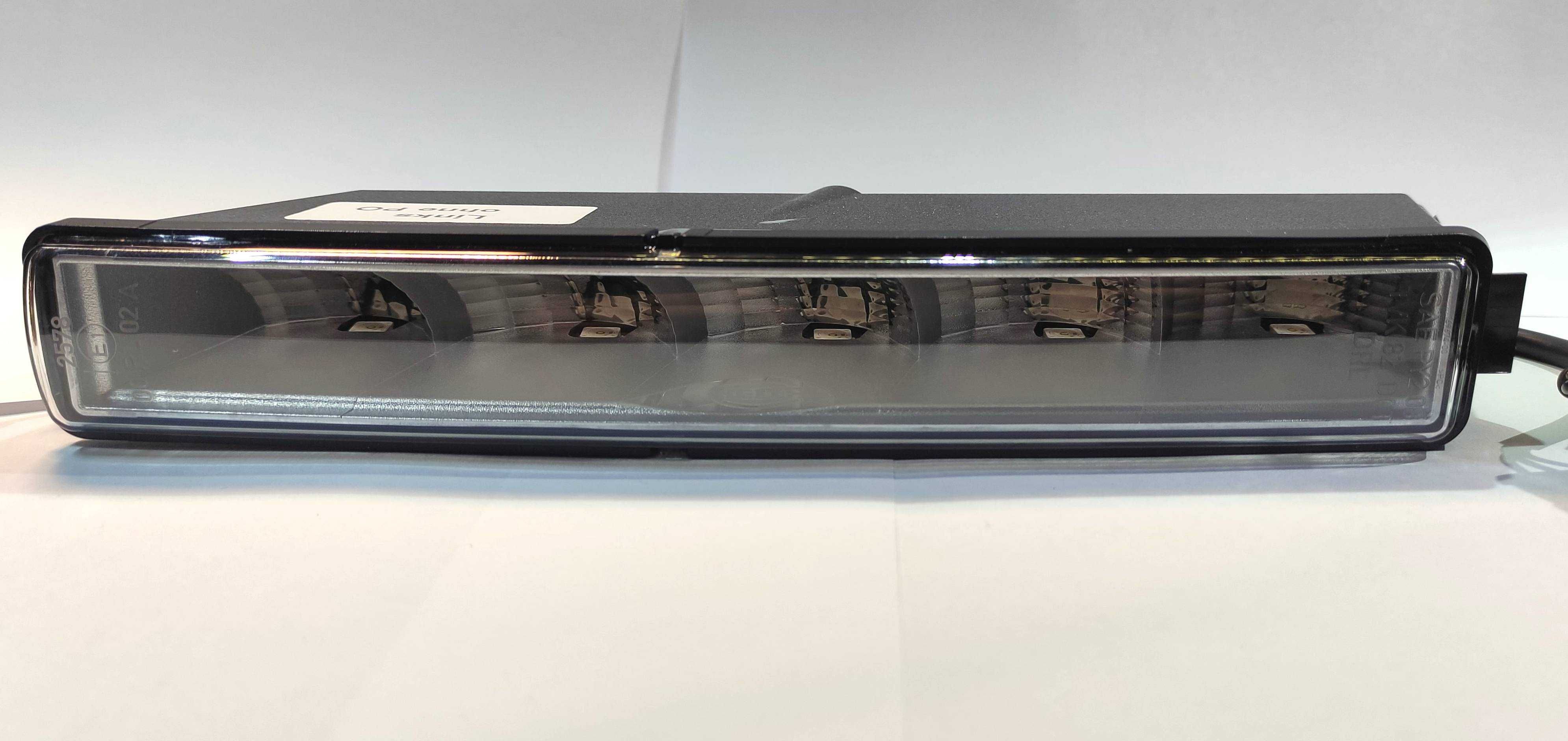 Luz LED Diurna Esquerda Hella