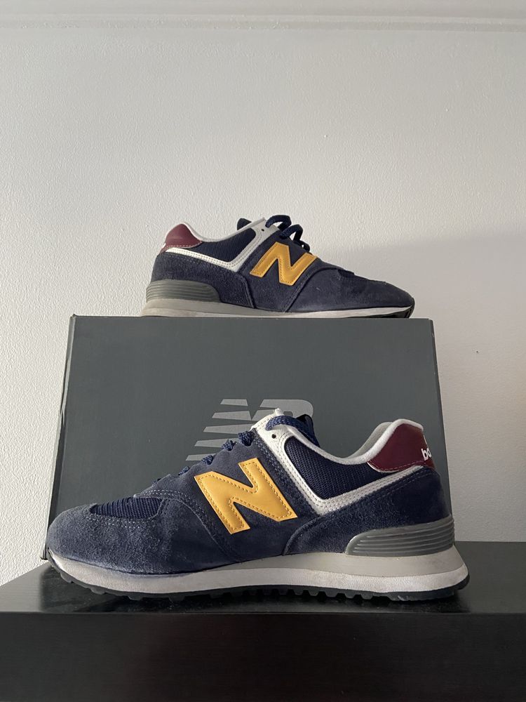 New Balance 574 [tamanho:42]