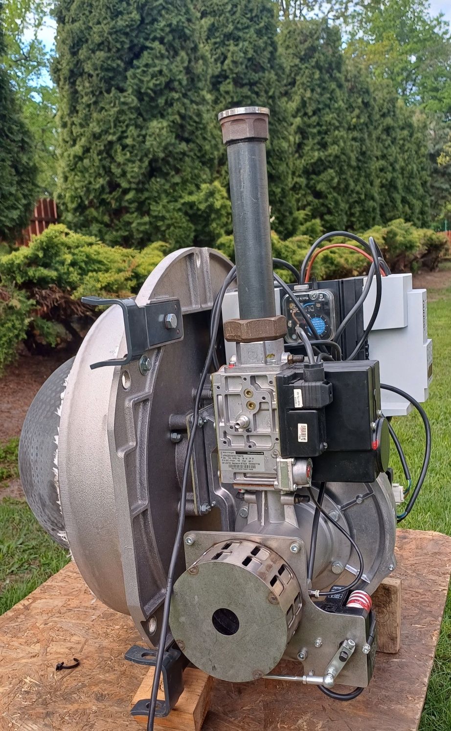 Palnik gazowy Viessmann 98-296 kW Vitocrossal 300 na gaz Matrix Dungs
