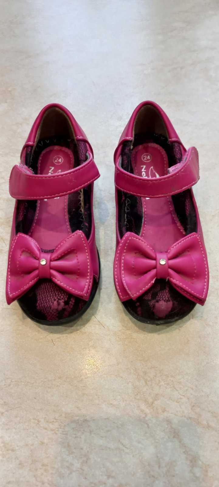 Продам туфли для девочки