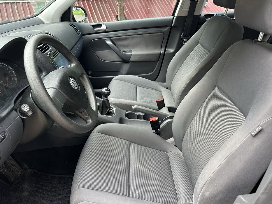 Продам  VW GOLF 5