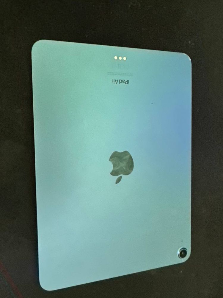 Планшет IPad Air 5 М1 256