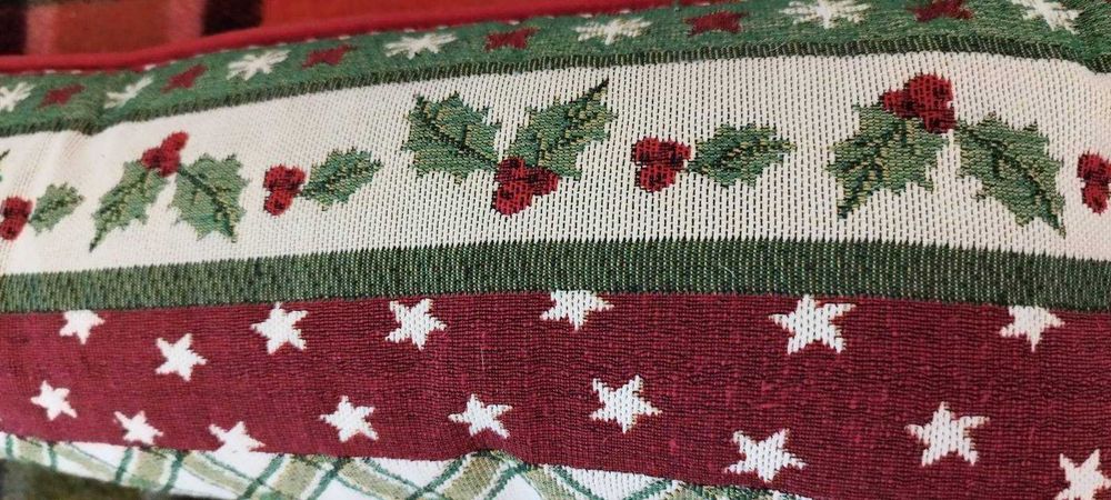 Красивая немецкая гобеленовый валик подушка на диван.