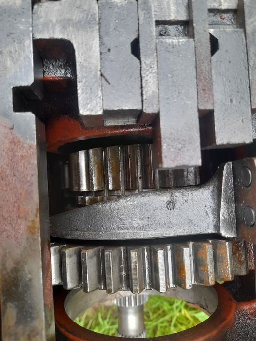 Skrzynia biegów most ursus do ursusa  c-4011 c-355 c-360