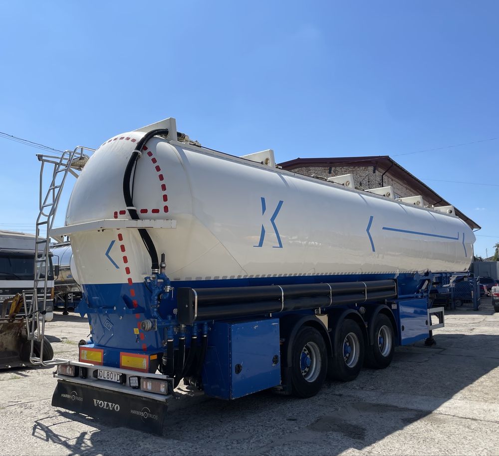 Цистерна SILO Feldbinder 334ST Silo 2013р.