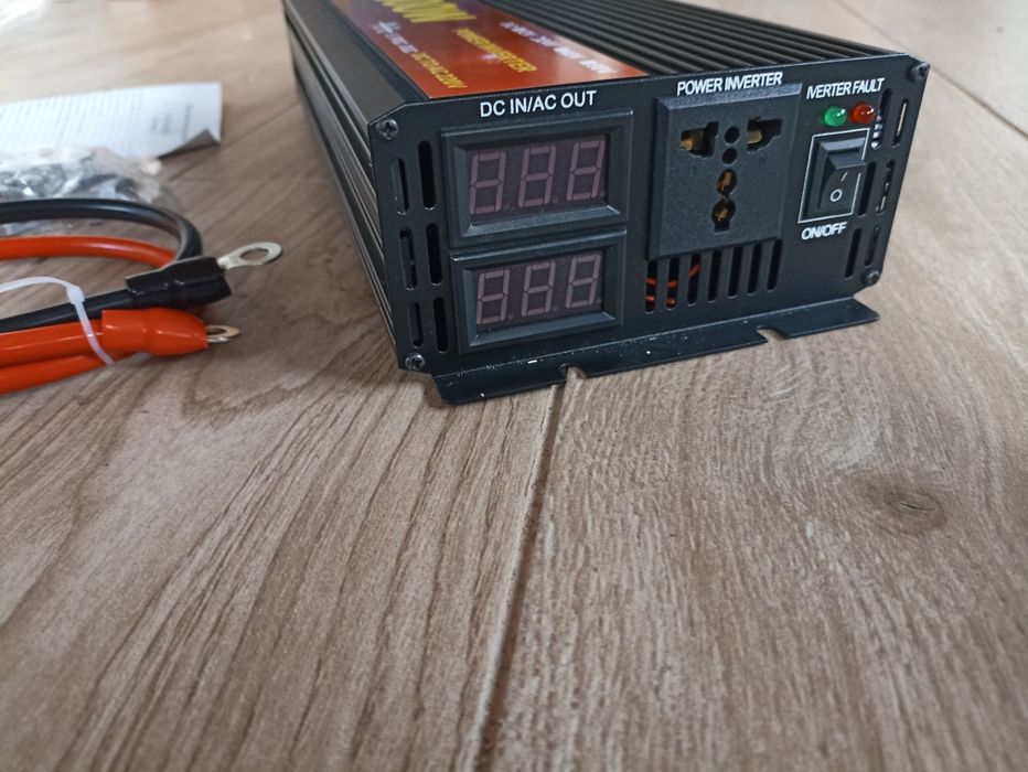 Inversor 24v  Novo 5000w / 2500w contínuos onda pura