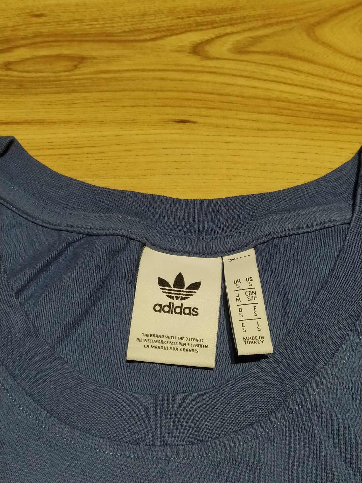 Niebieski Podkoszulek Adidas Originals