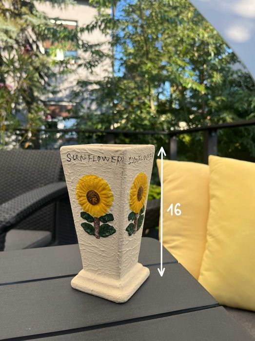 Doniczka w słoneczniki