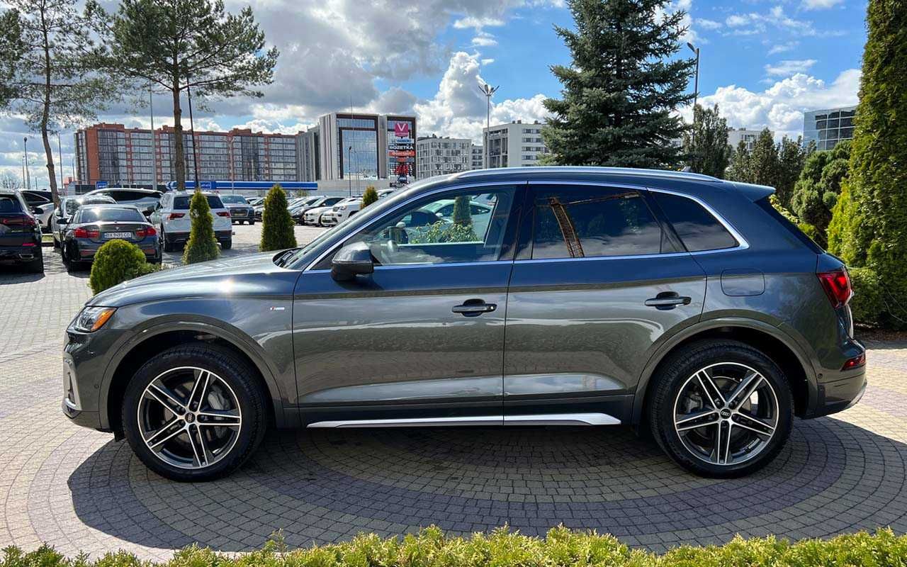 Audi Q5 E 2020 року