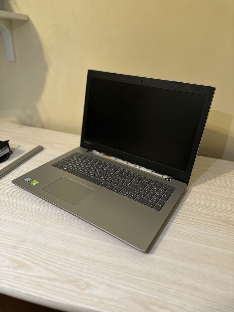 Lenovo ideapad 720