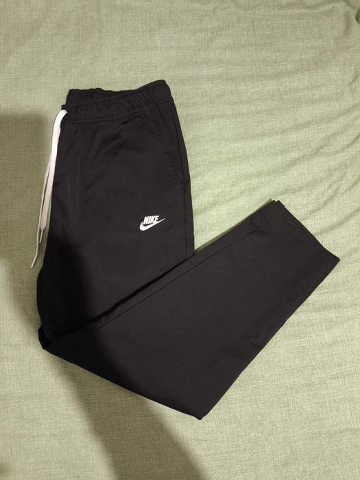 Штани Чоловічі Nike Club Wvn Taper Leg Pant/Black (Оригінал)
