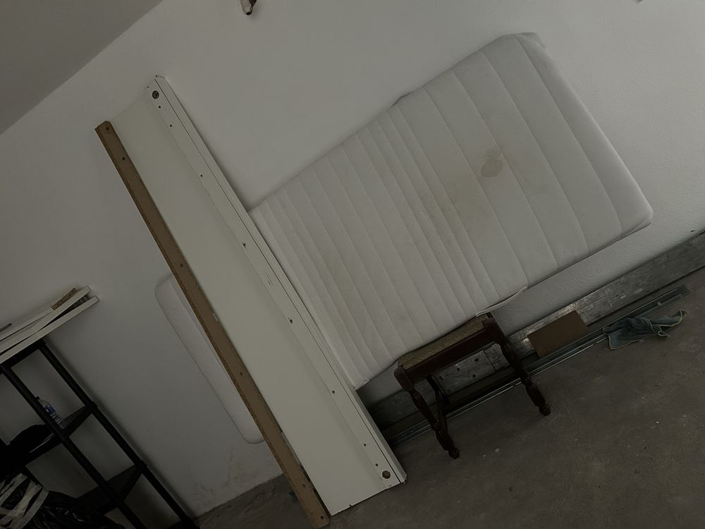 Cama de solteiro com 2 gavetas