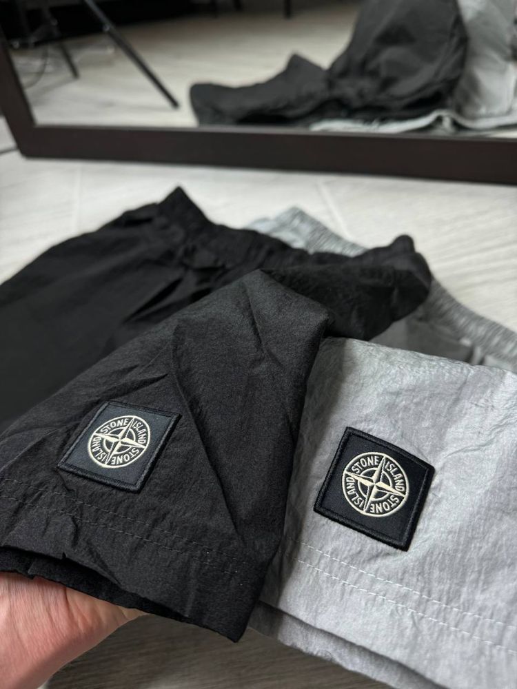 Шорты Stone Island