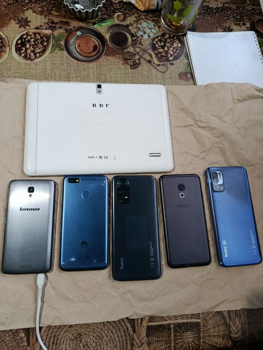 Продам телефоны разные