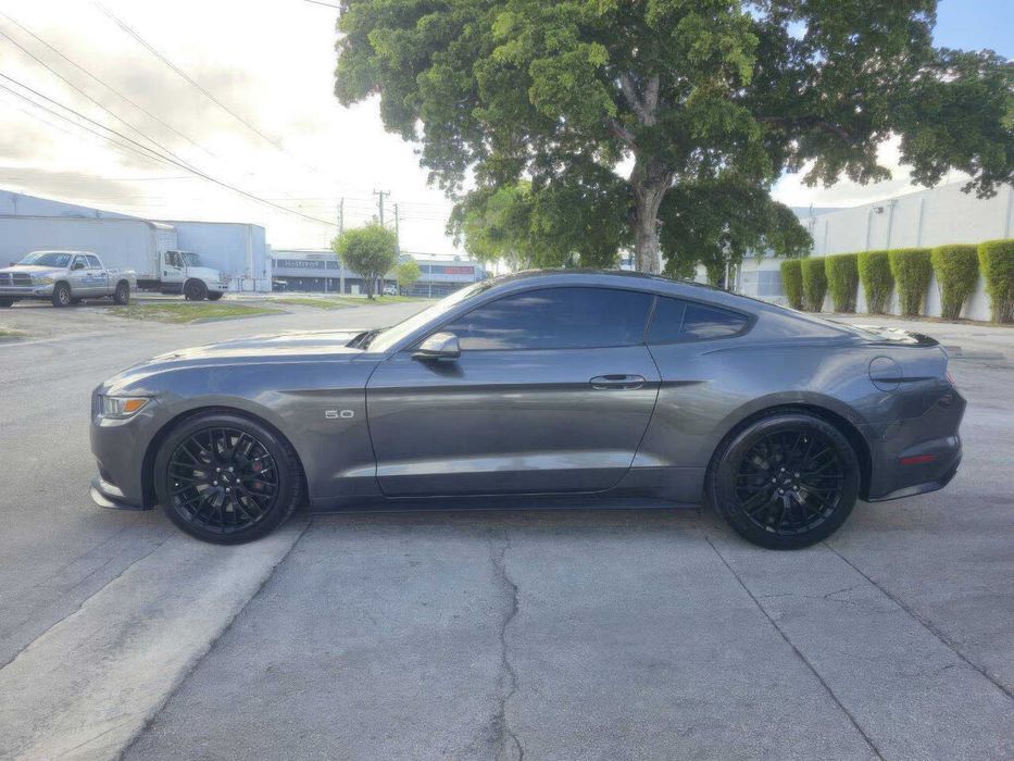 Ford Mustang GT Premium      2015