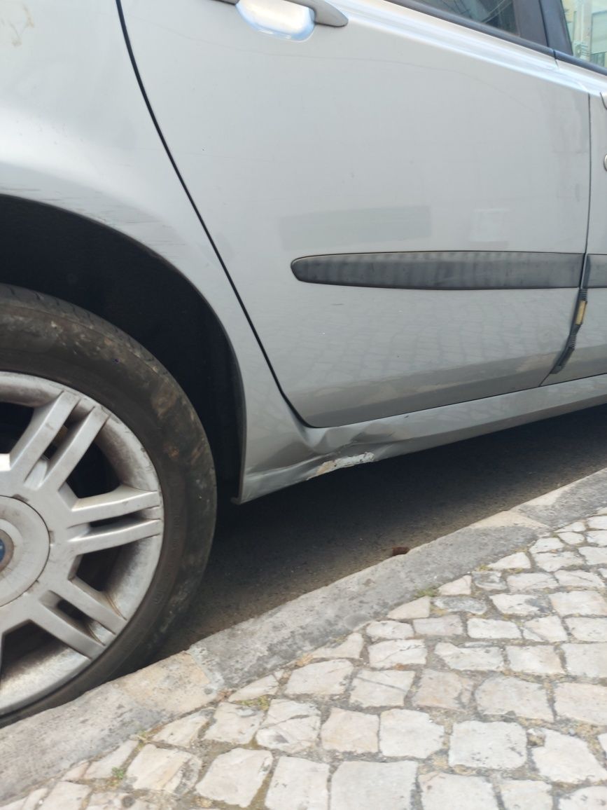 Fiat  stilo  multiegon  multijet 6 velocidades