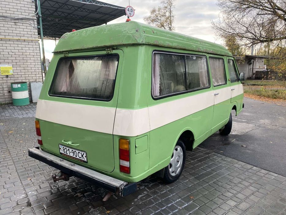Мікроавтобус пасажир РАФ , на ходу, на ГАЗу, з документами порядок