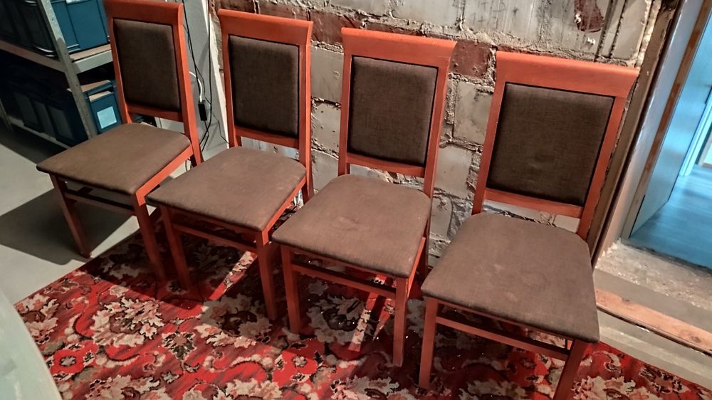 Krzesła 4 szt. drewniane, solidne