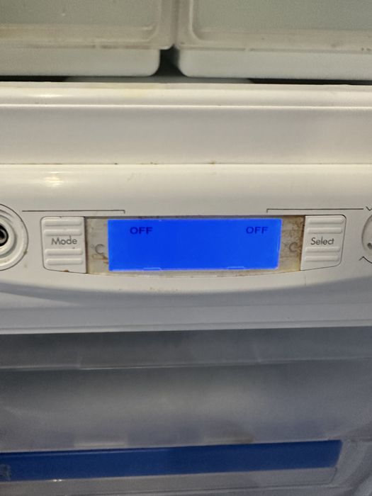 Вбудований холодильник ARISTON BCS 333 GE