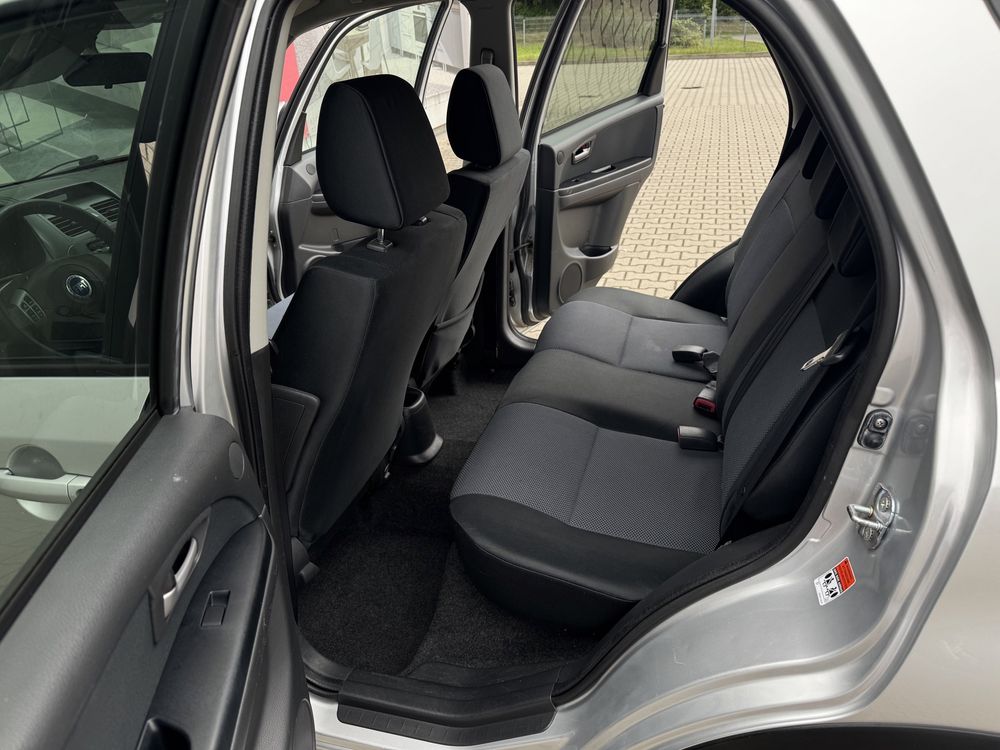 Sedici 1,6 4x4 awd klima alufelgi z Niemiec