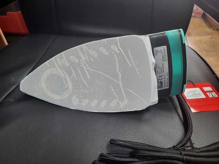 Żelazko parowe SilverCrest 600 W, SDBE 2600 A1 - uszkodzony