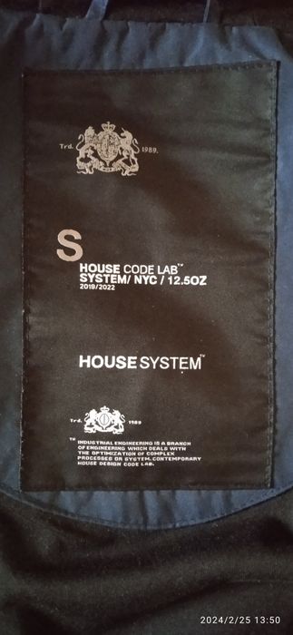 Куртка в идеальном состоянии