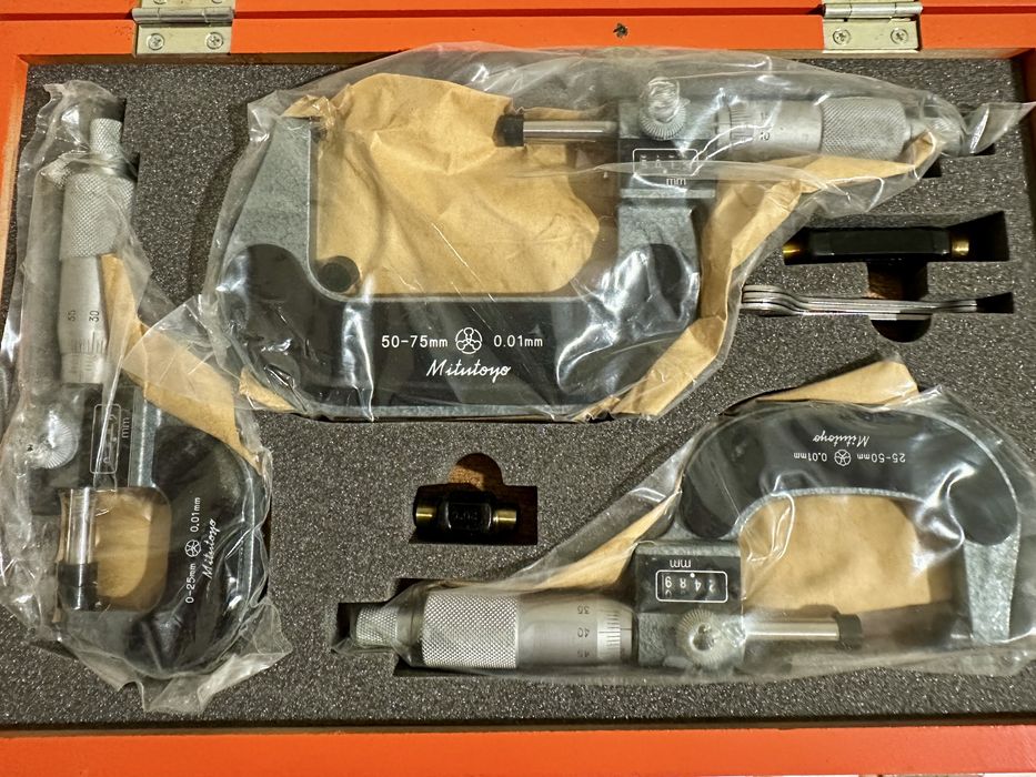 Набор микрометров 0-75мм с мех. счетчиком Mitutoyo, Япония
