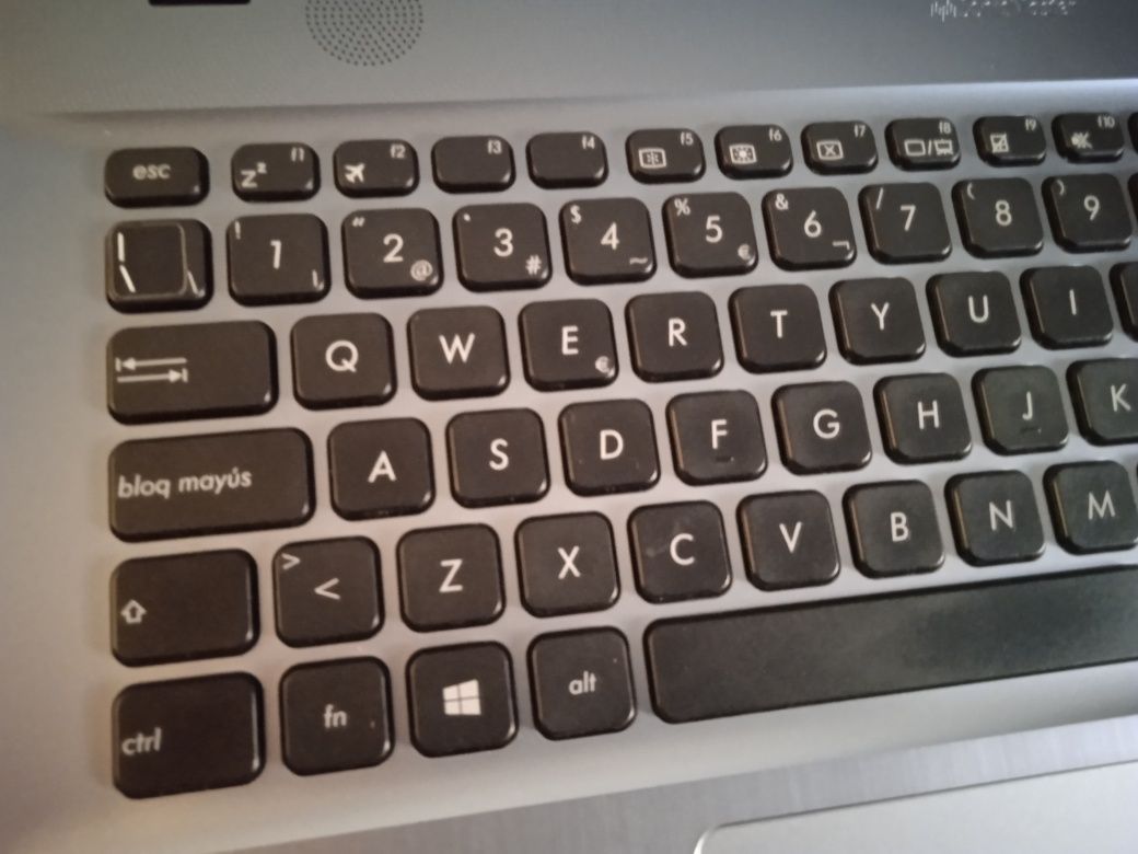 Computador portátil ASUS D541S
