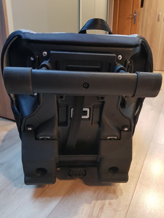 Fotelik samochodowy Axkid Minikid 9-25kg bezwypadkowy