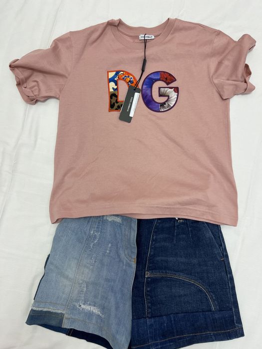 Футболка и шорты DG