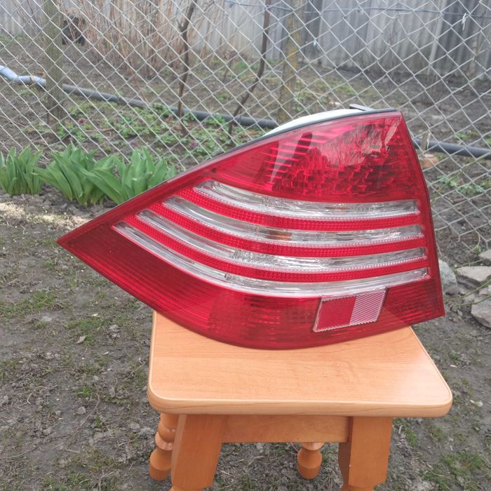 Задняя фара w220