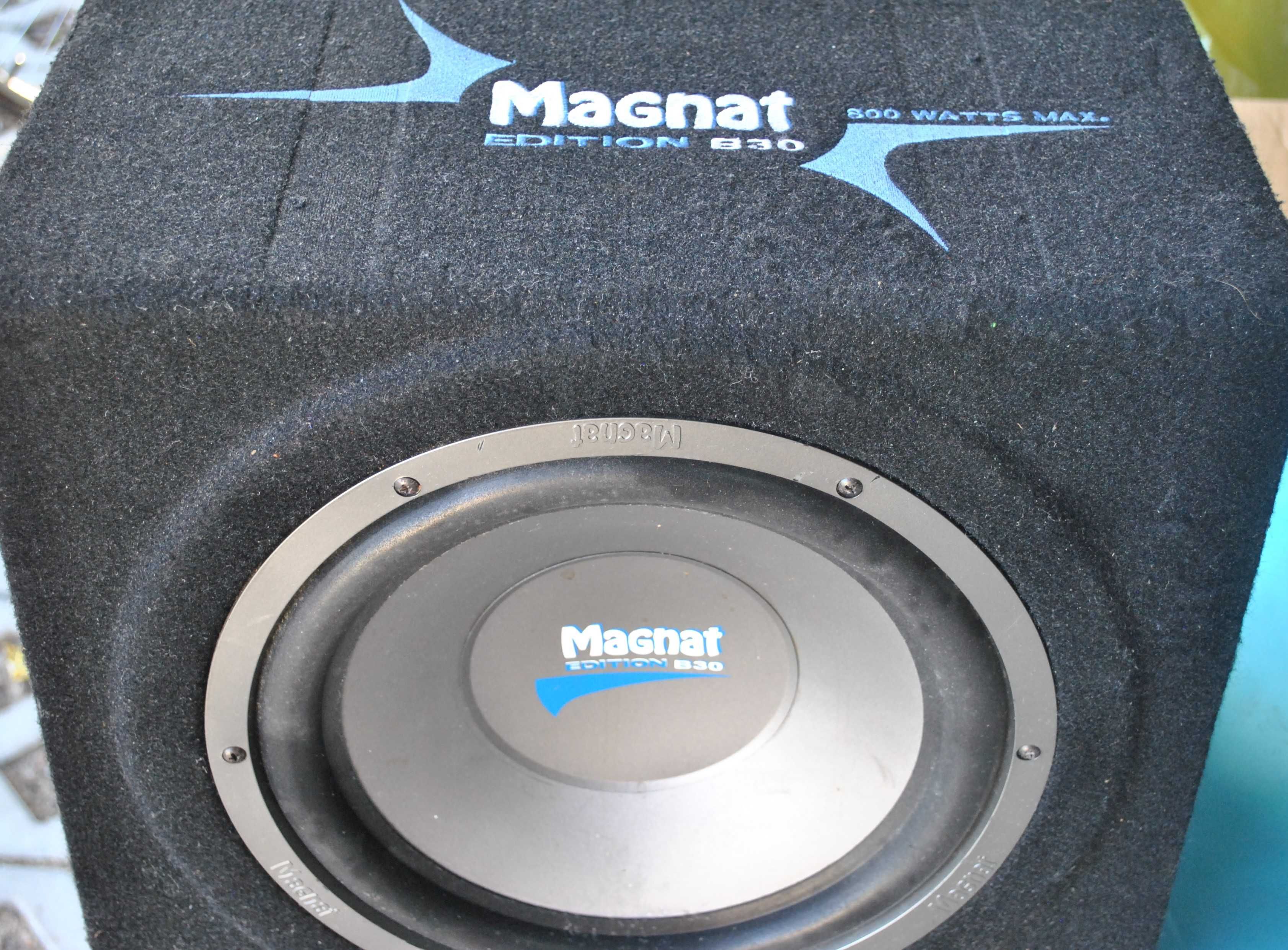 Tuba Subwoofer MAGNAT B30