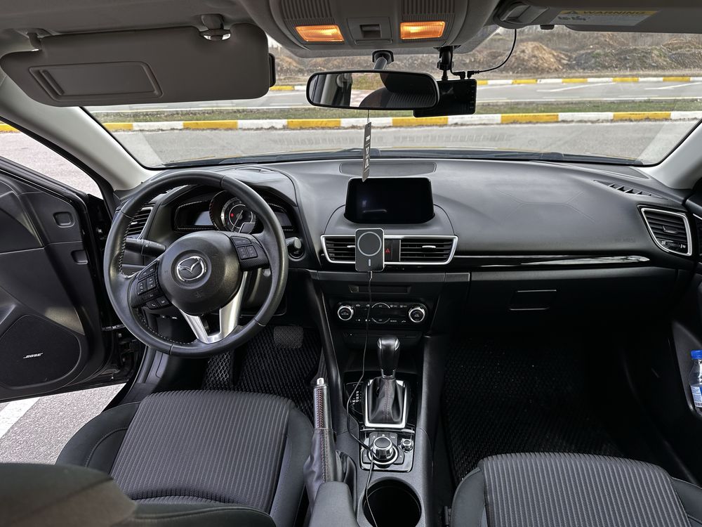 Mazda 3 bm 2015,