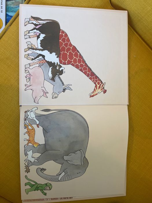 Livro infantil - todos no sofá