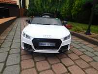 Autko na akumulator AUDI TT RS Pilot Skóra USB samochód dla dzieci