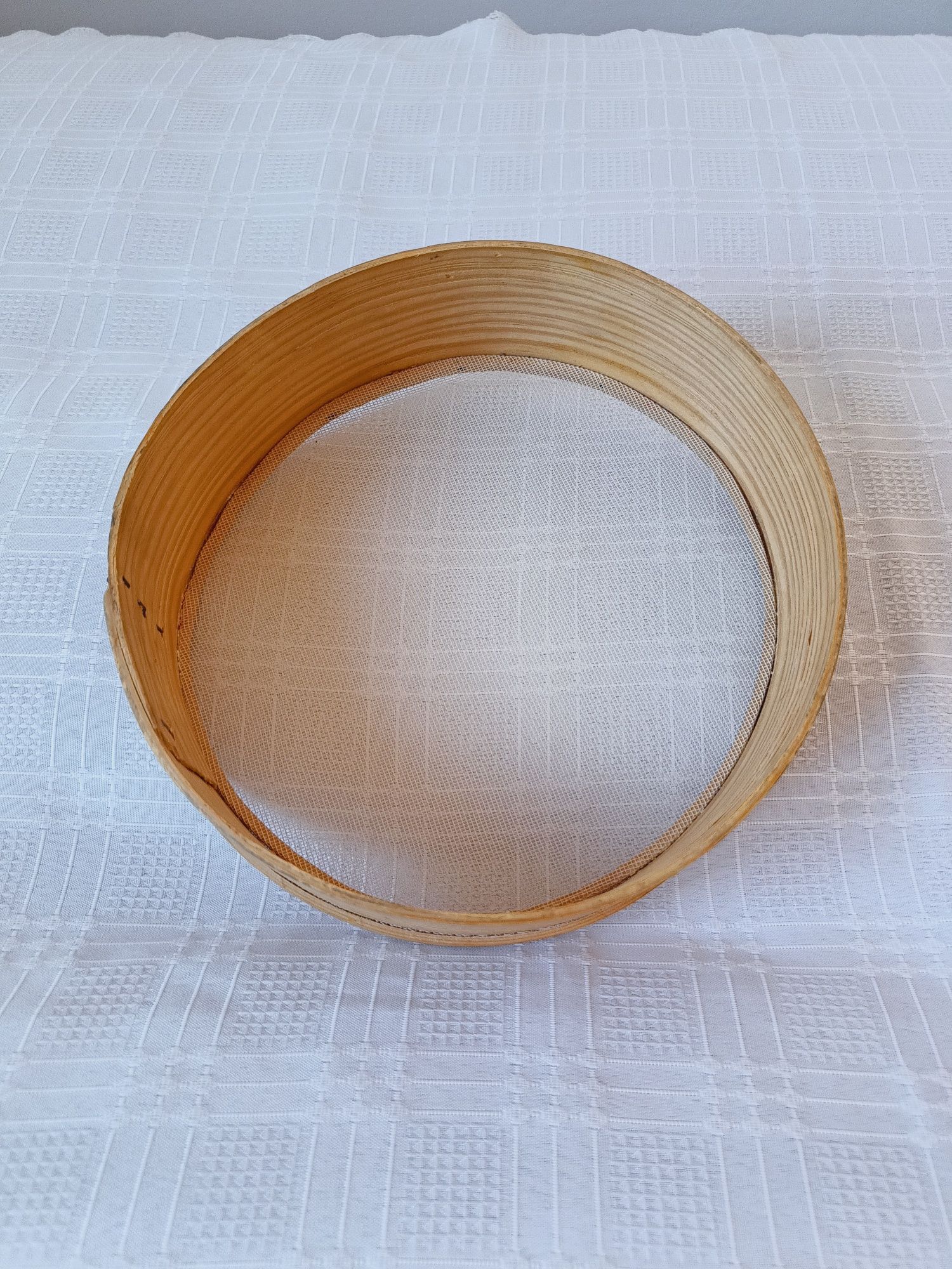 Sitko drewniane do przesiewania mąki, średnica 25cm
