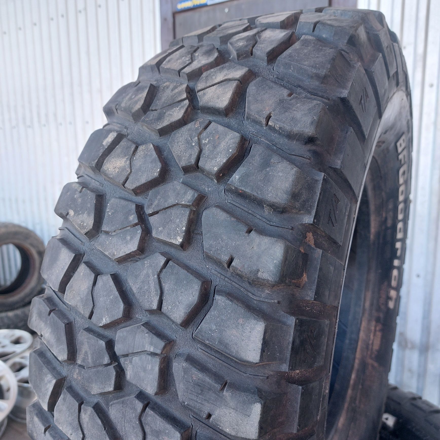 Колеса 285 75 16 BFgoodrich шини 33 11.5 резина  болотна грязева 35