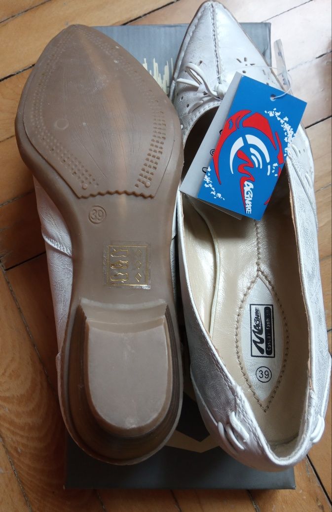 Pantofle rozmiar 39