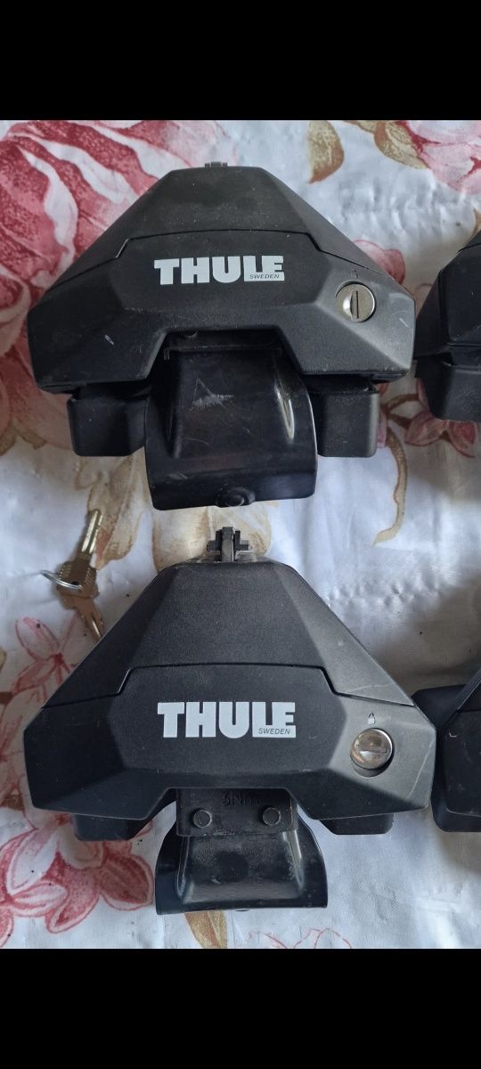 Stopy Thule Evo clamp 7105 bagażnik dachowy