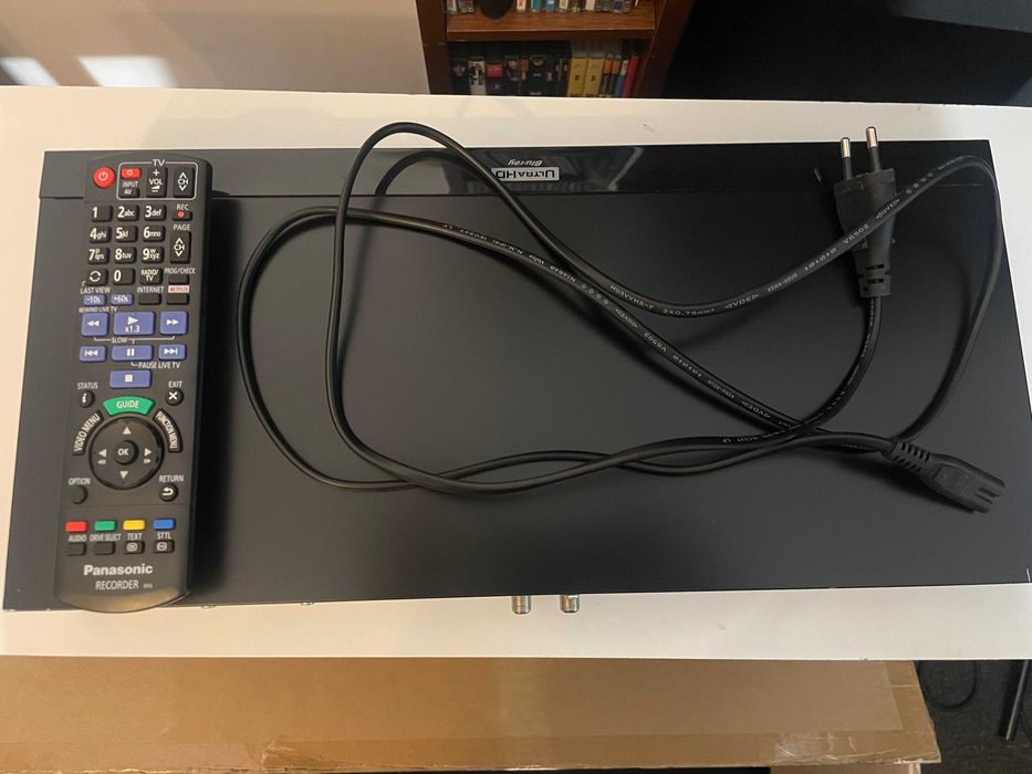 Panasonic DMR-UBS70EGK (odtwarzacz, nagrywarka, blueray)