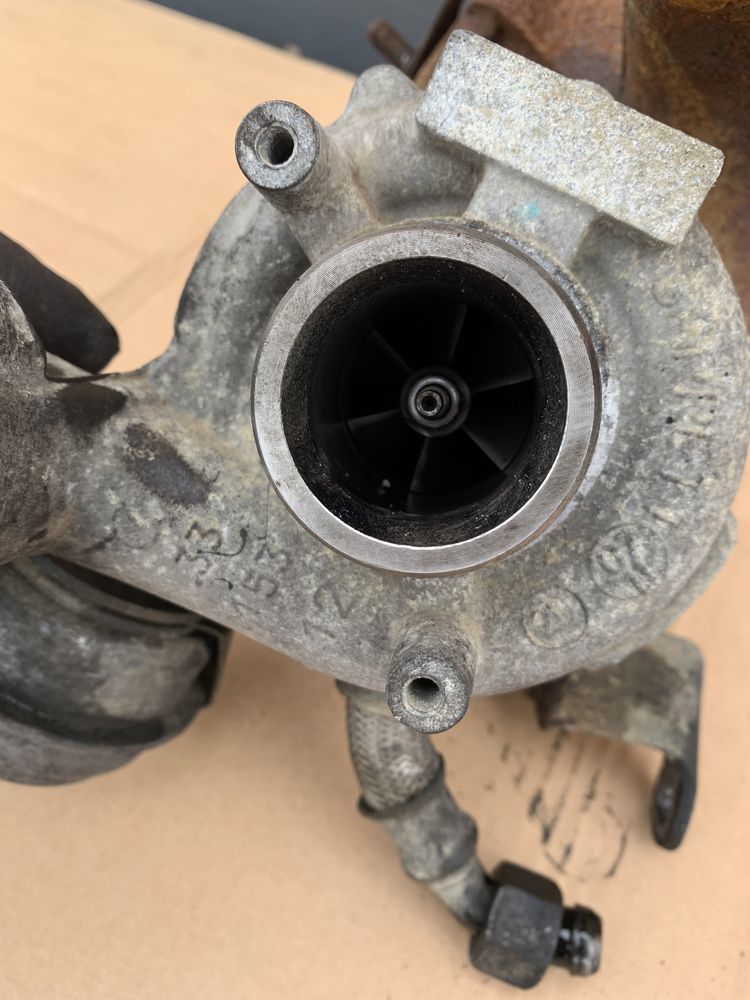 Turbosprężarka turbina 1.9 TDI 105KM BXE BKC Golf V Touran Passat B6