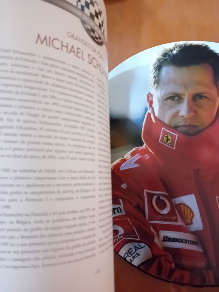 Formula 1 " Capa com sinais de desgaste "
