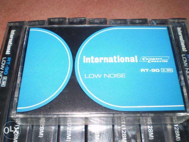 Редкие в заводской упаковке аудиокассеты INTERNATIONAL RT-90 70х год.