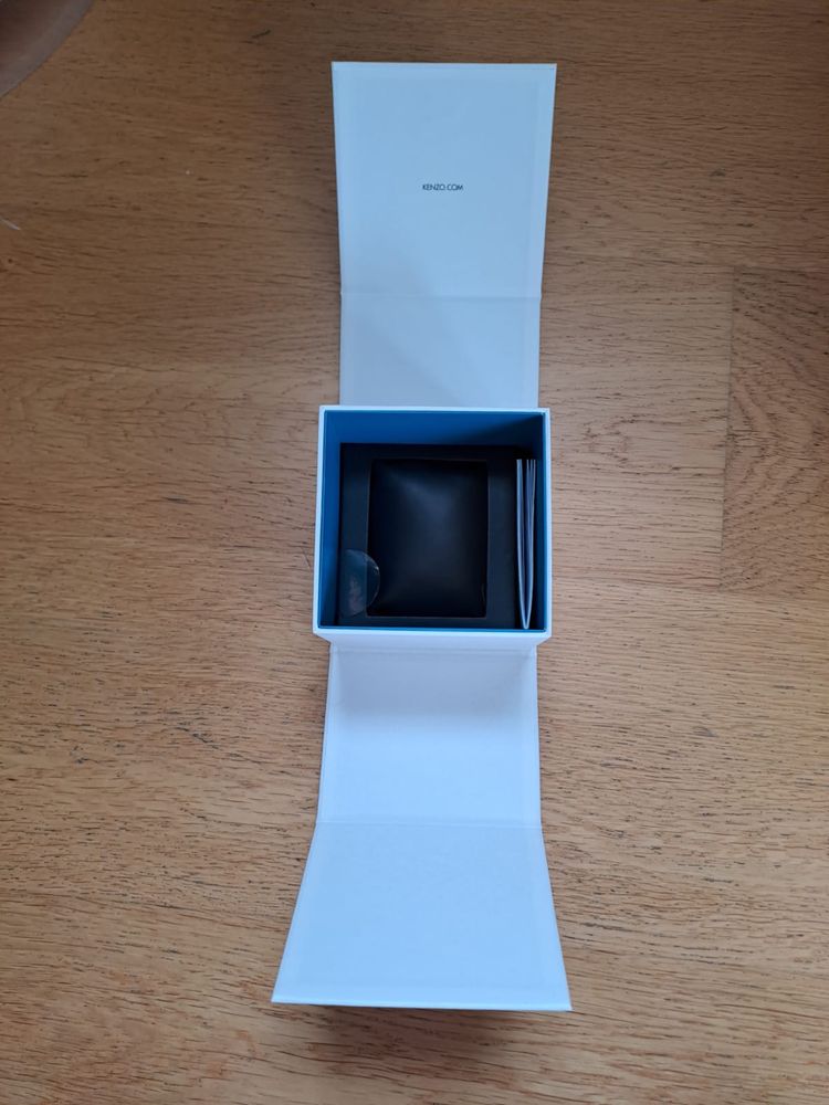 Pudełko box kartonik na zegarek Kenzo oryginał biały