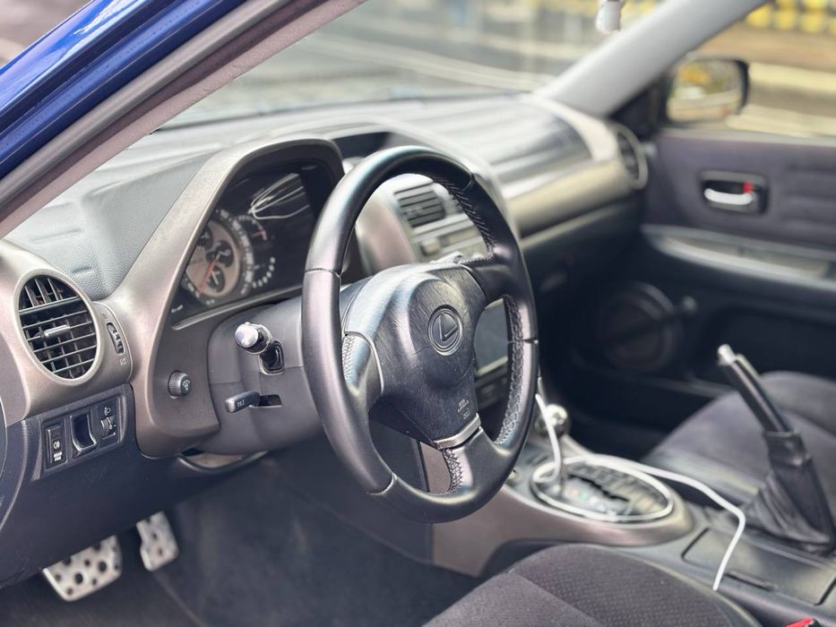 Lexus IS 200 Automatic