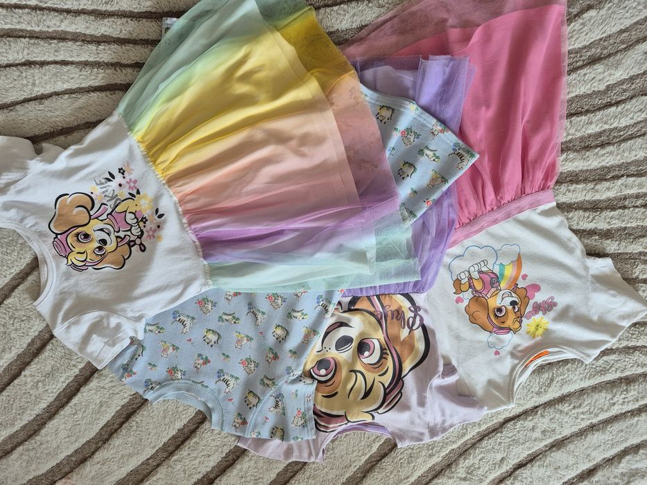 116 4 Sukienki na krótki rękaw tiul Psi Partol Skye