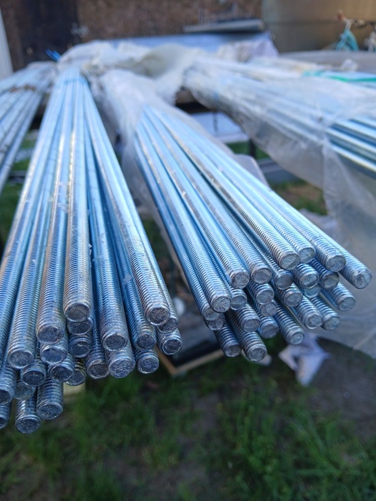Pręt gwintowany M8 2000mm 2m ocynkowany szpilka kl. 4.8 .500zł 150szt.