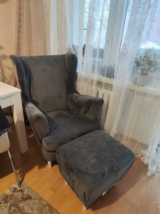 Fotel uszak z podnóżkiem