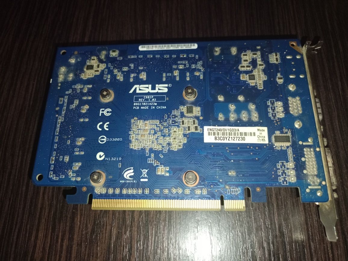 Відео карта Asus GT240 1gb ddr3